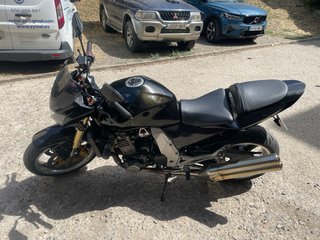 Kawasaki Z1000 Naked Negra