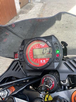 Kawasaki Z1000 Naked Negra