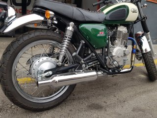 Mash Five Hundred 400cc Naked Verde/Crema