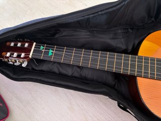 Guitarra Clásica con Funda