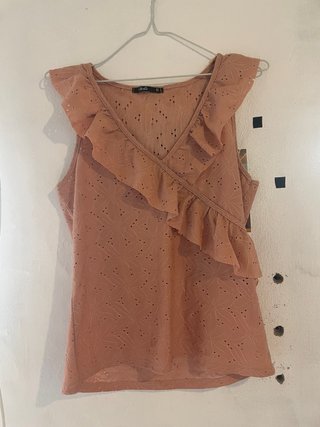 Blusa Abo rosa con volantes talla S