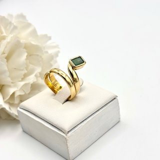 Anillo oro 18kt con esmeralda