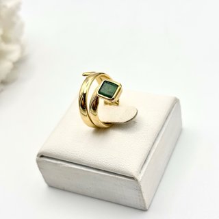 Anillo oro 18kt con esmeralda