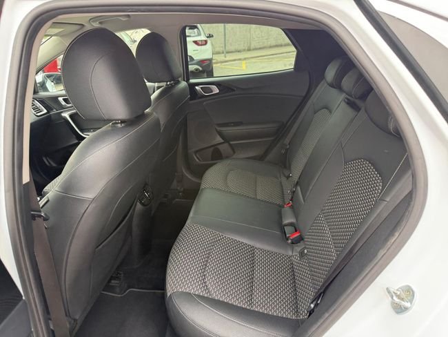 Kia XCeed 1.0 T-GDi Tech 2022, foto 12