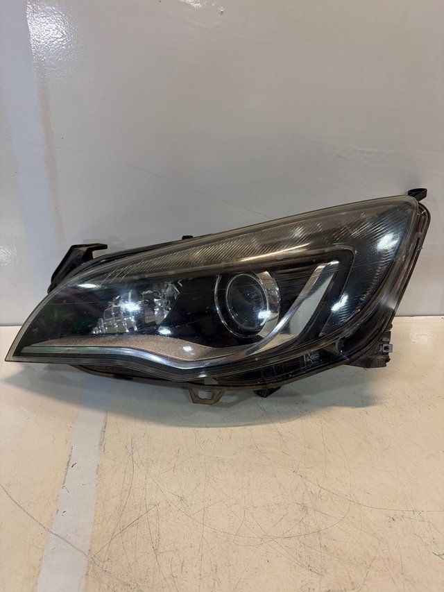 Faro Izquierdo Opel Astra J Xenon