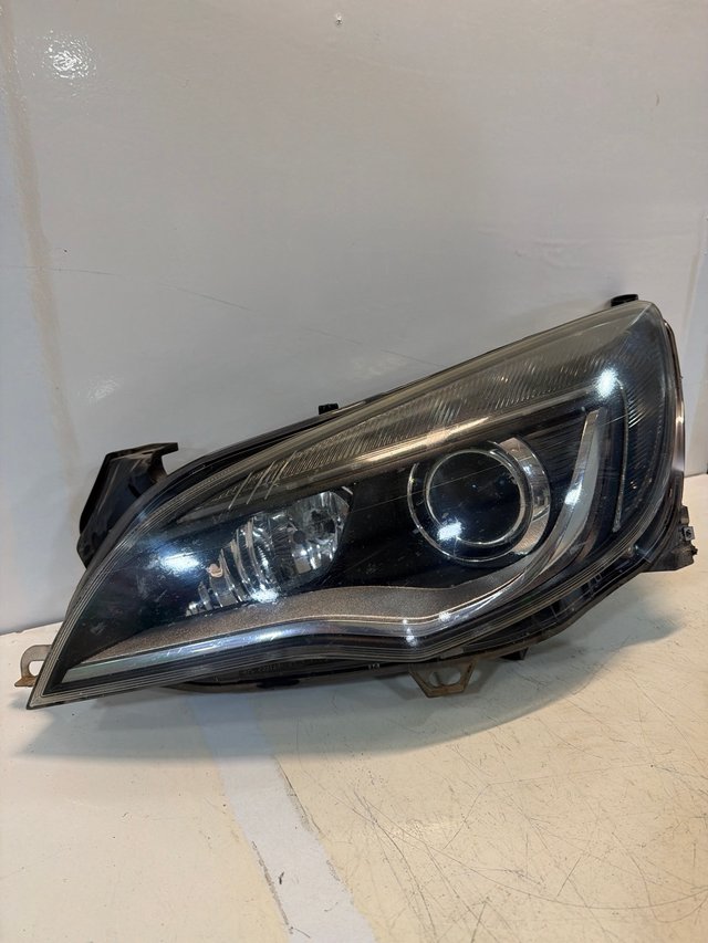 Faro Izquierdo Opel Astra J Xenon
