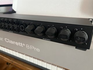 Focusrite Clarett+ 8 Pre Interfaz Audio