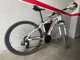 Bicicleta de Montaña BH Blanca