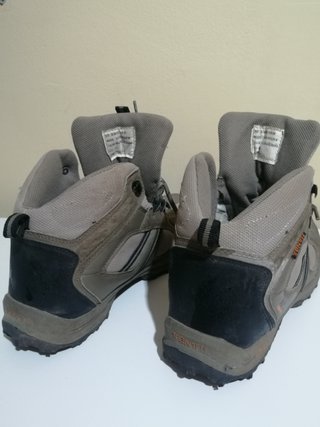Botas de montaña Quechua impermeables Talla 41