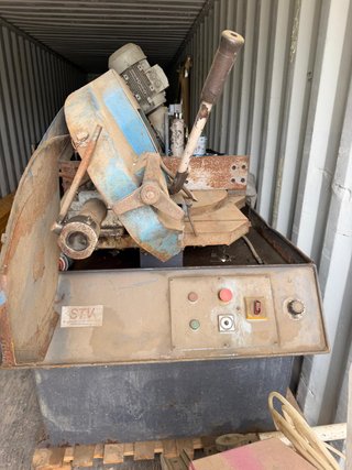 Sierra de cinta industrial Pilous para metal