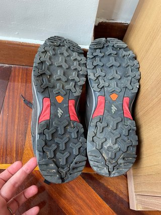 Zapatillas Quechua trekking impermeables hombre