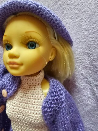 Muñeca Nancy con conjunto tejido