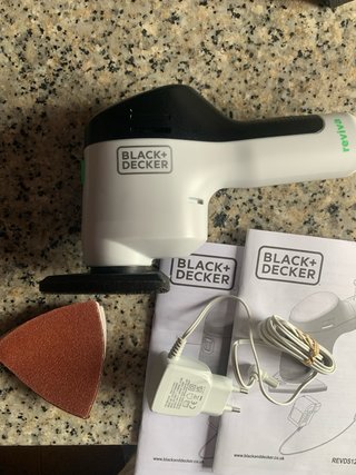 Lijadora Black+Decker 12V Reviva