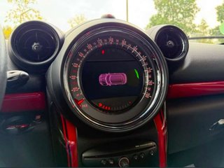 MINI paceman