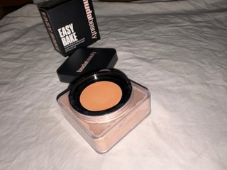 Polvos Huda Beauty Easy Bake Peach Pie