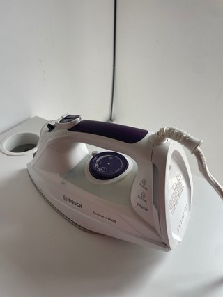Plancha Bosch Sensixx'x DA30 Blanca/Morada a vapor