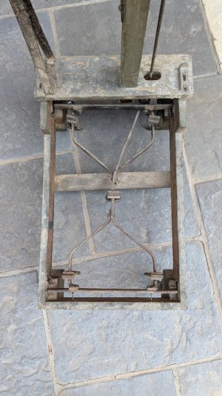 Báscula mecánica antigua