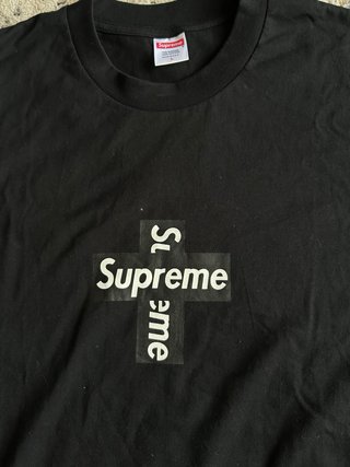 Camiseta Supreme Negra
