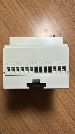 Medidor Energía Carlo Gavazzi EM24-DIN Trifásico