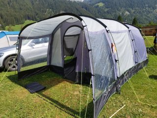 Tenda 4 posti comodi con camere