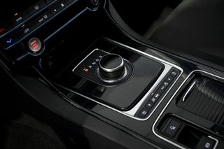 Jaguar XE 2.0 Diesel RWD 120kW Prestige Auto