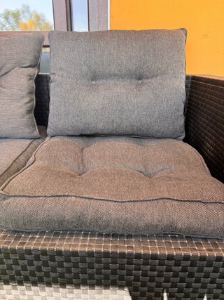 Set mobiliario jardín con cojines gordos