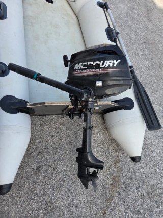 Barco Hinchable Bombard AX3 con Motor Mercury