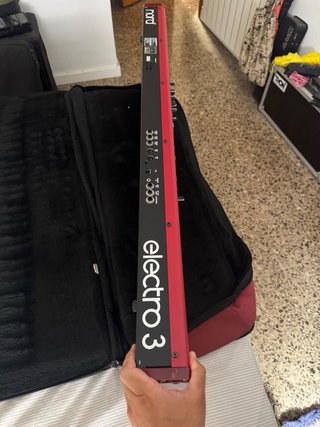 Nord Electro 3 73 Teclas