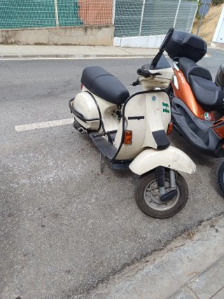 Vespa TX 200 Beige/Negra
