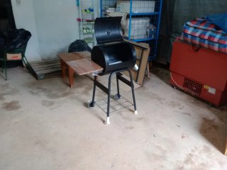 Barbacoa de hierro nueva