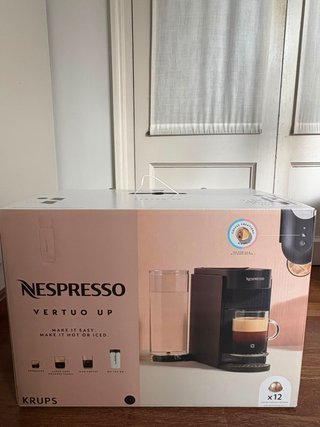 Cafetera Nespresso Vertuo Up Negra Nueva