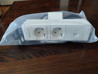 Regleta Enchufes Mesa con Puerto RJ45