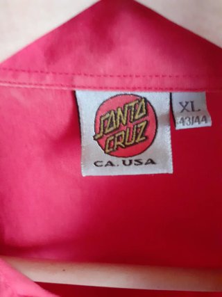 Camisa vintage Manga Corta Santa Cruz Rosa .