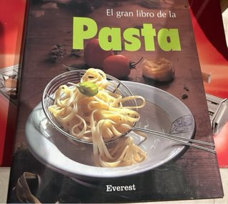 Máquina Pasta Fresca Imperia Roja y libro