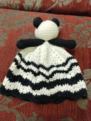 Mantita de apego panda amigurumi