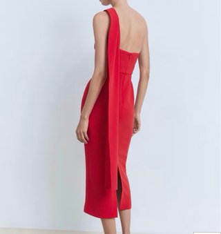 Vestido fiesta rojo asimétrico