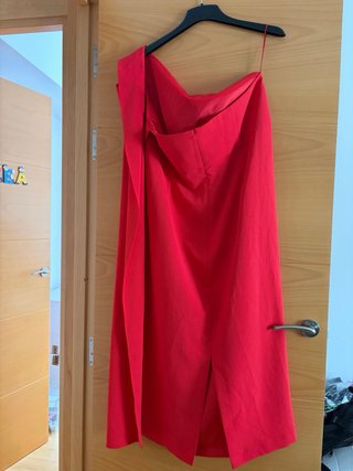 Vestido fiesta rojo asimétrico