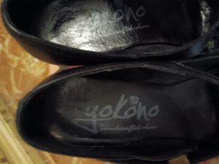Zapatos de tacón negros Yokono