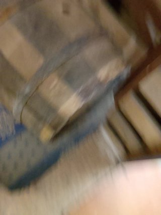 Barril de madera con grifo