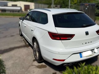 SEAT leon