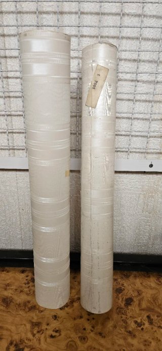 Rollo papel pintado rayas y destellos