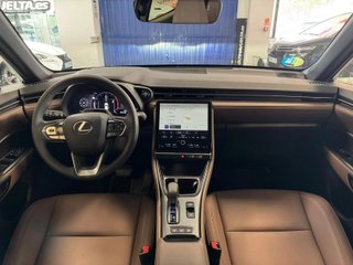 Lexus LBX 1.5 HEV Elegant Plus 100 kW (136 CV)