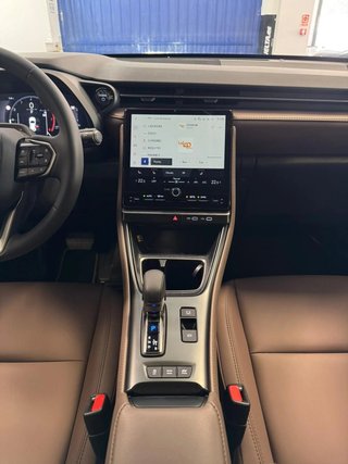 Lexus LBX 1.5 HEV Elegant Plus 100 kW (136 CV)