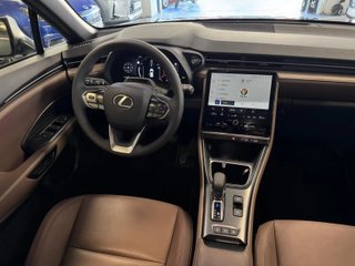 Lexus LBX 1.5 HEV Elegant Plus 100 kW (136 CV)
