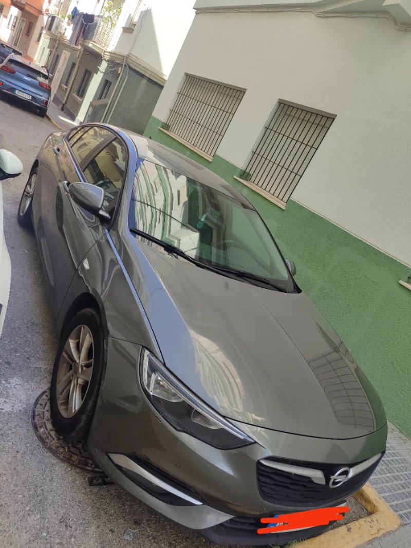 Opel Insignia 2018 - foto 1