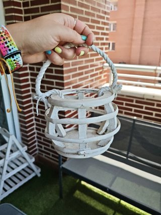 Farol de madera para velas