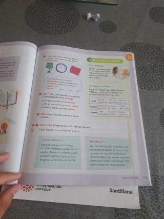 Lengua Castellana y Literatura, 4 Primaria, Moc...