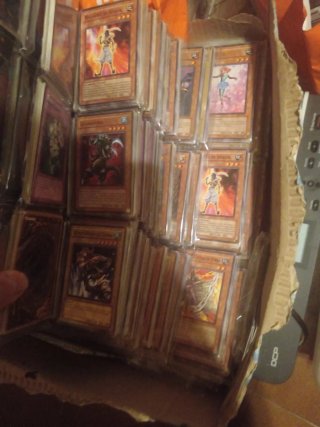 Lotto 1000 carte comuni YU-GI-OH! da poor in su