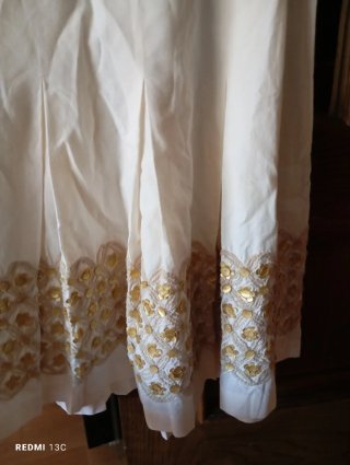 Falda fiesta dorada y blanca talla M