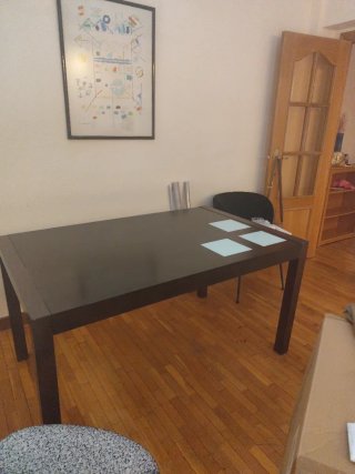 Mesa comedor extensible de madera y cristal